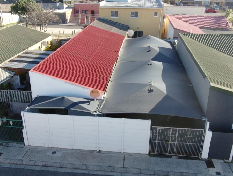 3 Bedroom Property for Sale in Westridge Western Cape